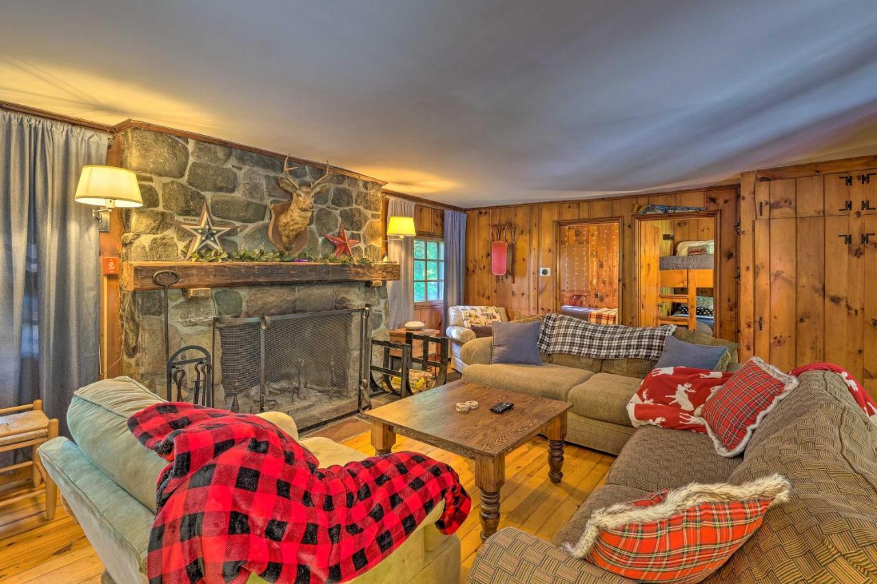 Charming Wilmington Cabin, 8 Mi To Mt Snow!ヴィラ エクステリア 写真