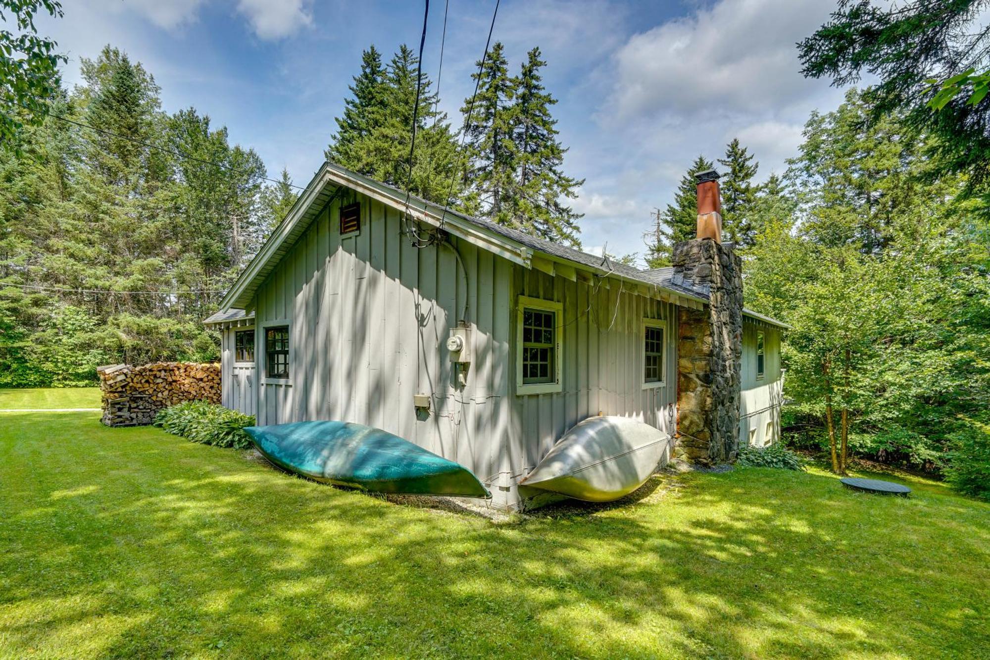 Charming Wilmington Cabin, 8 Mi To Mt Snow!ヴィラ エクステリア 写真