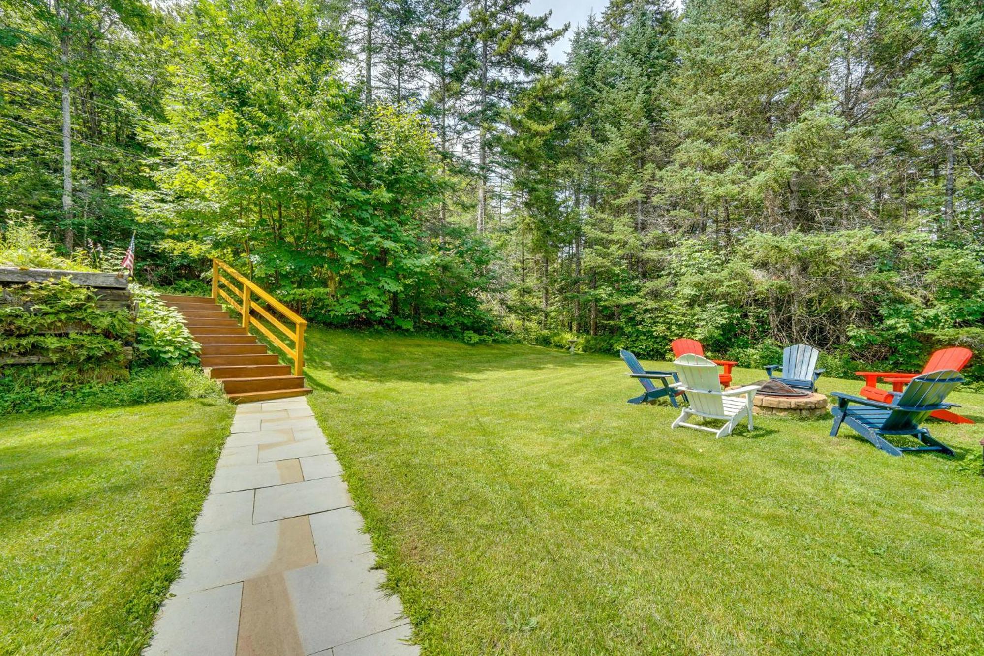 Charming Wilmington Cabin, 8 Mi To Mt Snow!ヴィラ エクステリア 写真