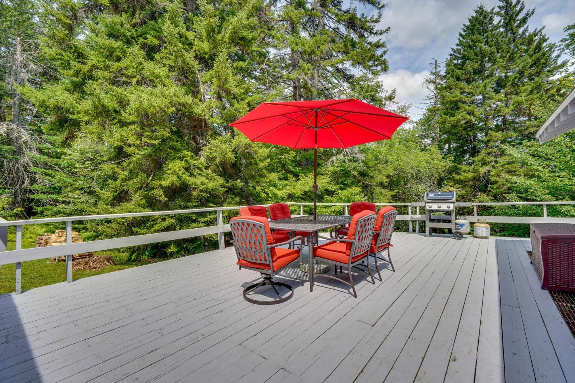 Charming Wilmington Cabin, 8 Mi To Mt Snow!ヴィラ エクステリア 写真