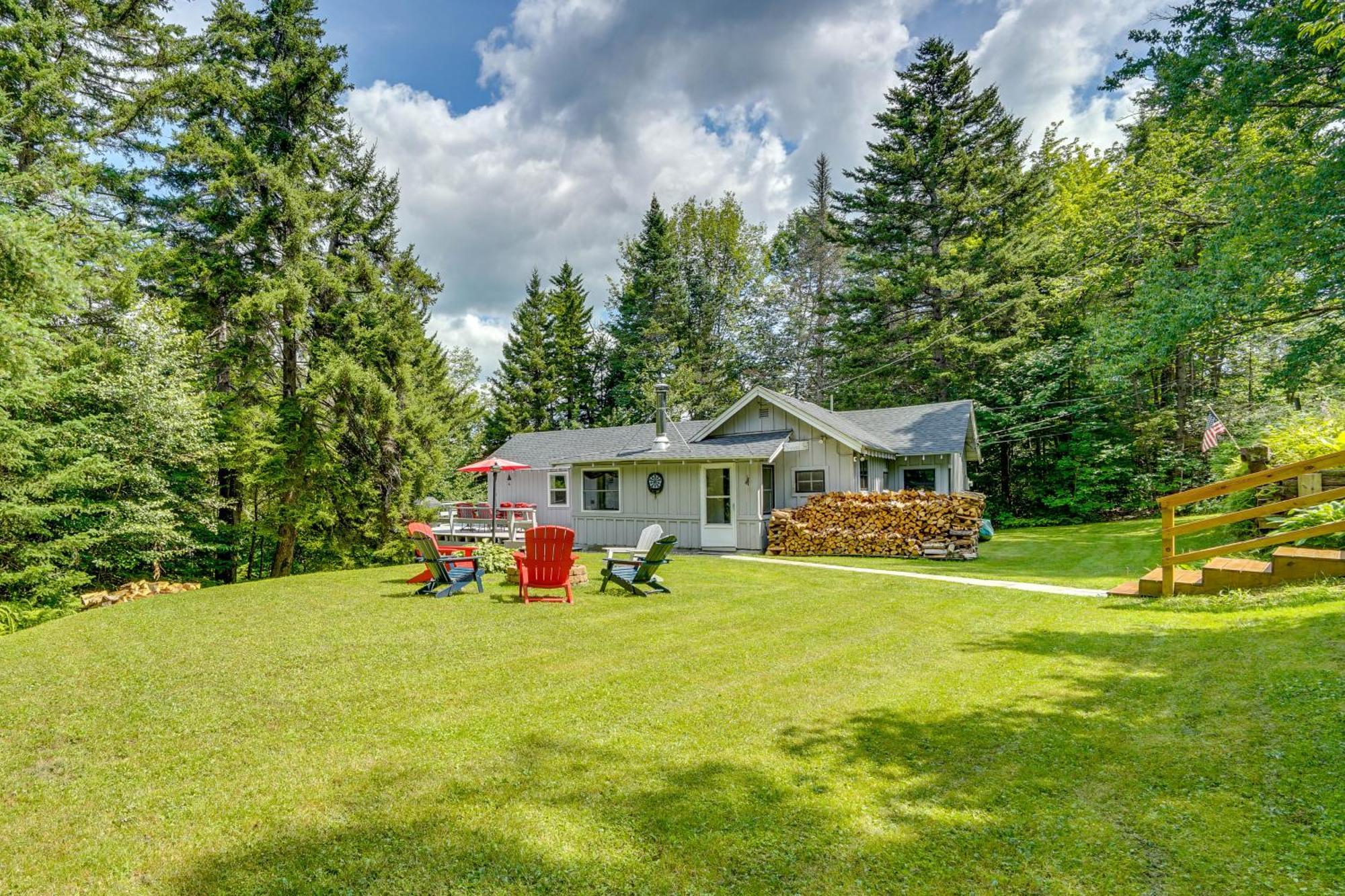 Charming Wilmington Cabin, 8 Mi To Mt Snow!ヴィラ エクステリア 写真